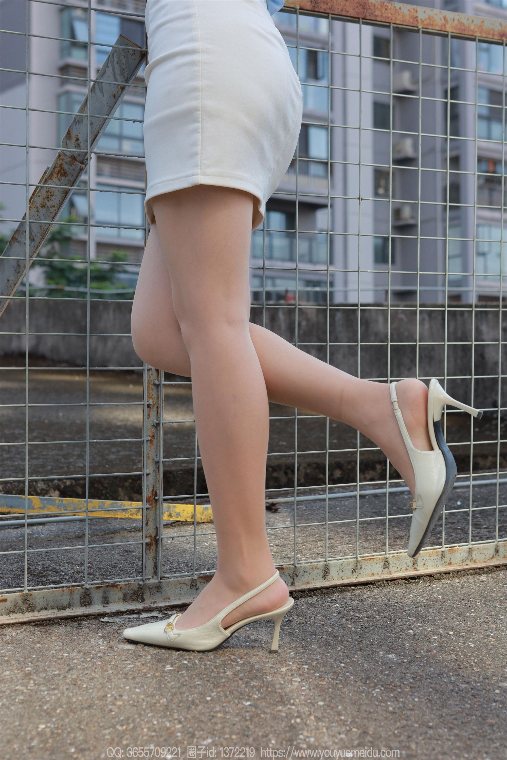 IESS异思趣向  2024.12.04 丝享家 1915 小婕《白色短裙（下）》